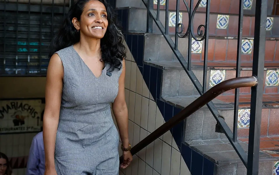 Raman narrows gap to one point in LA mayoral race