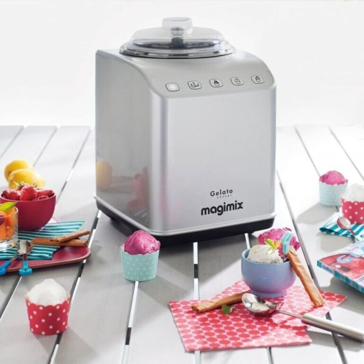 C'est la machine à glace avec turbine qui permet de faire des glaces ...