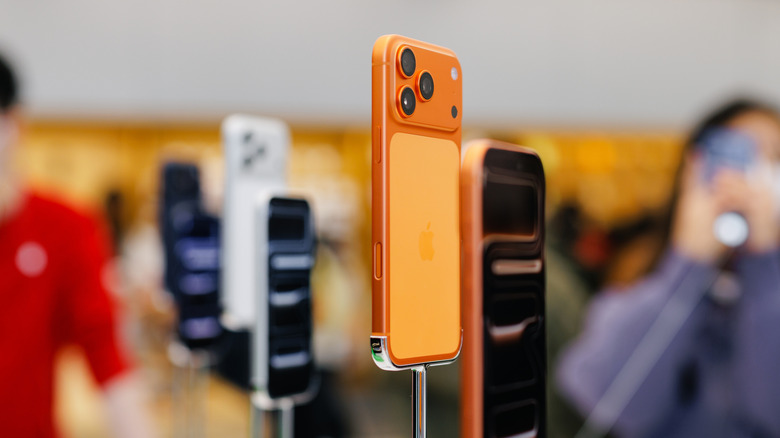 Why did Apple stop using titanium for iPhones?