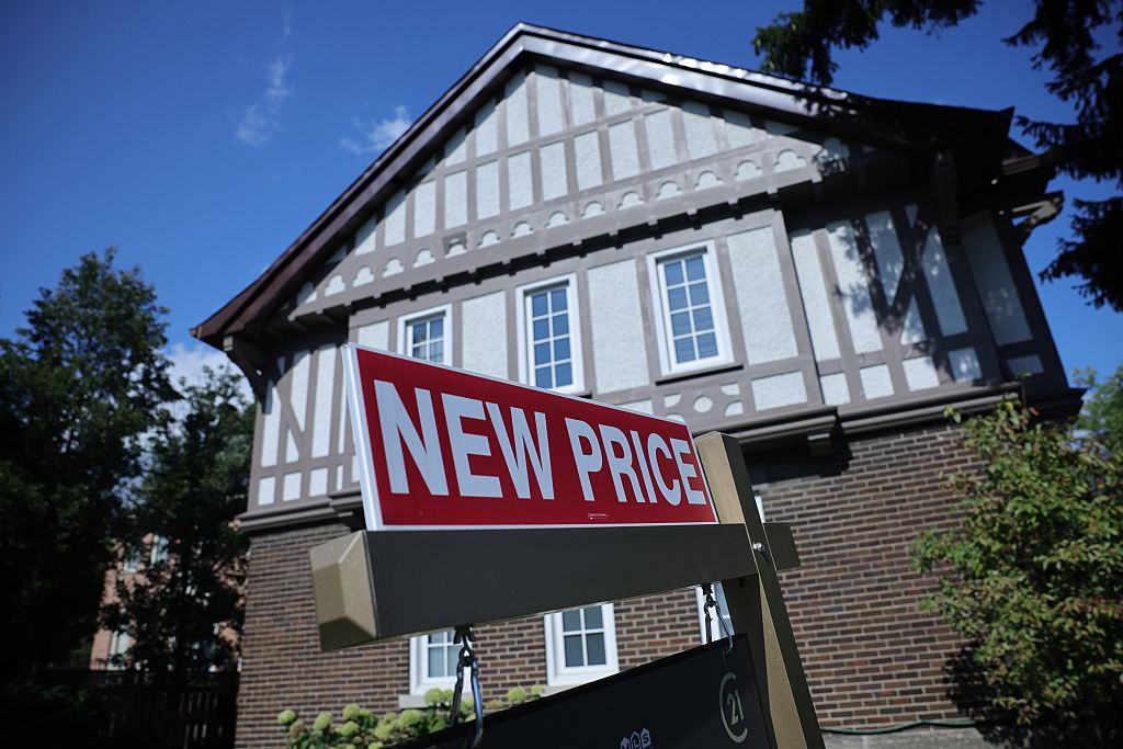 Housing Crash: 20% Drop, But Canadians Still Struggle to Buy Homes