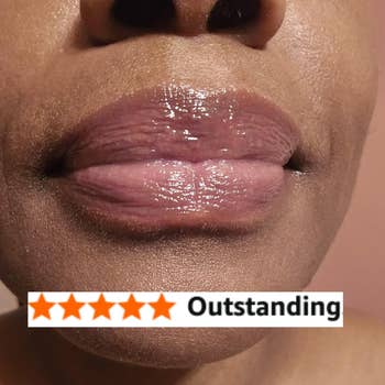 Glossy lips with a five-star