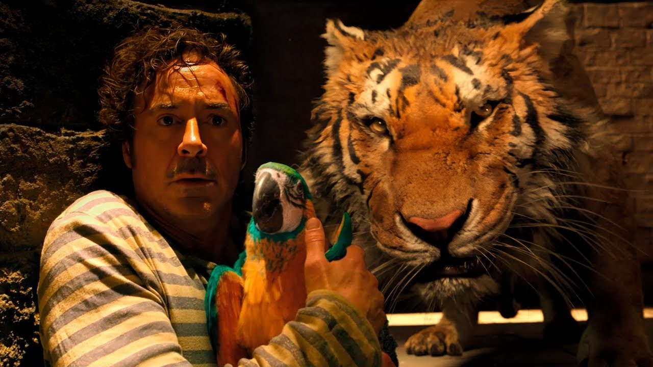 Chee-Chee saves the Dr. with a low blow | Dolittle