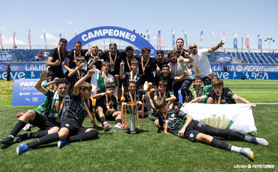 2-3: El Elche, histórico campeón de la Futures dejando con la miel en ...