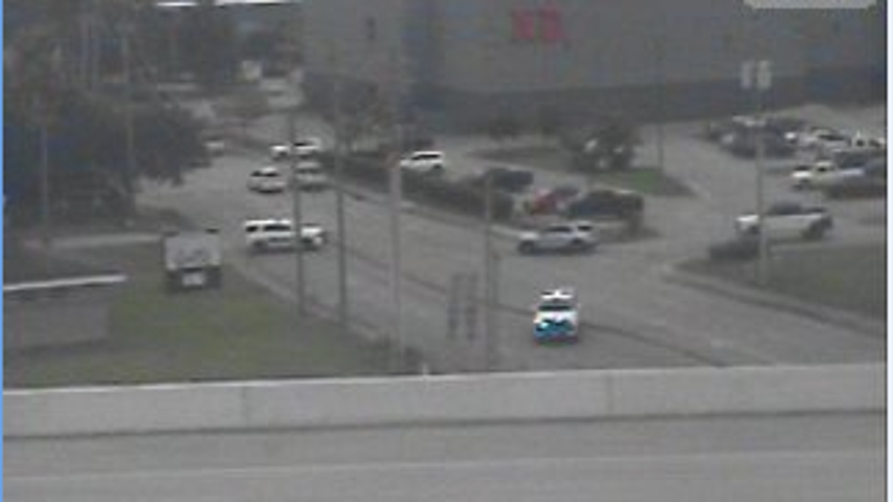 1 dead, 3 injured in Pasadena crash on Beltway 8 service road
