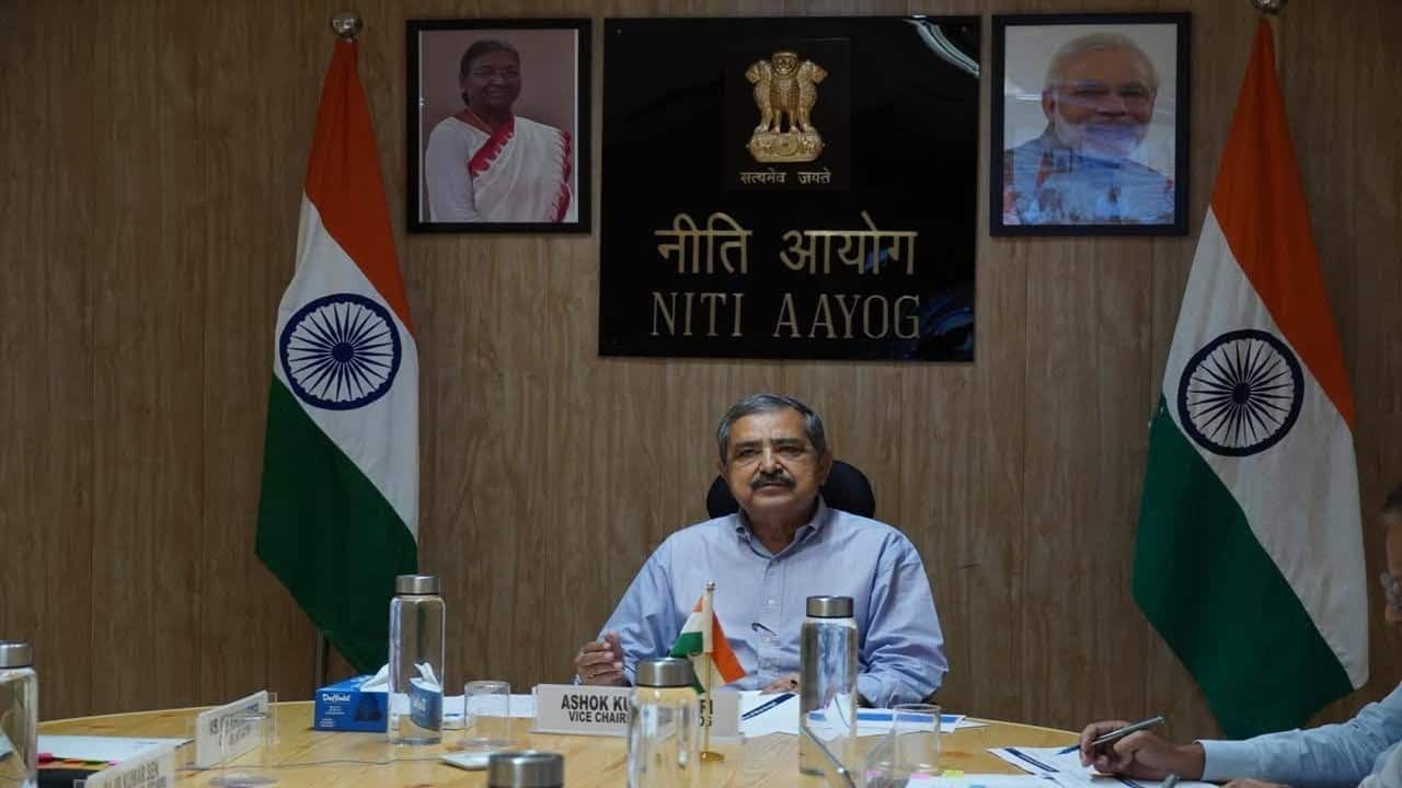 Privatisation of state-run firms may be gradual, valuation must be careful: NITI Aayog vice chairman