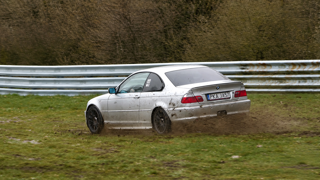 Wie dieser BMW E46 einen schweren Crash gerade noch vermied