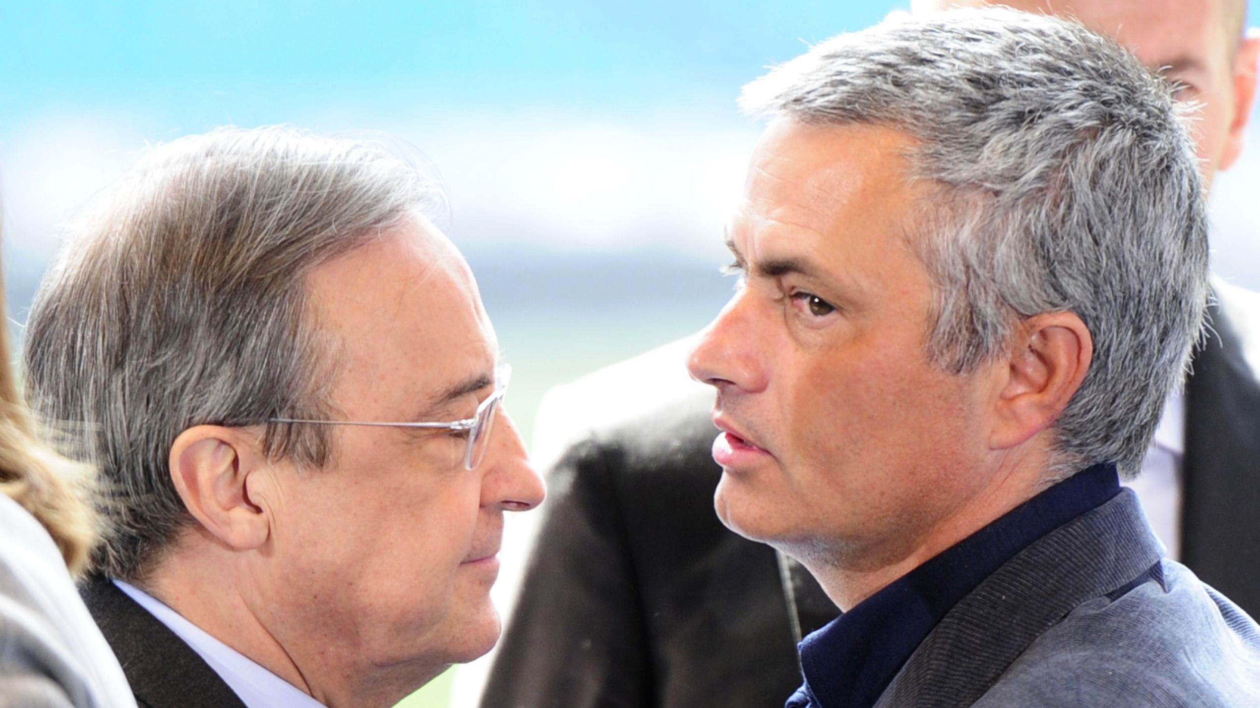 مورينيو يعود؟ كوكوريلا لبرشلونة.. صراع أوروبي على ريال مدريد