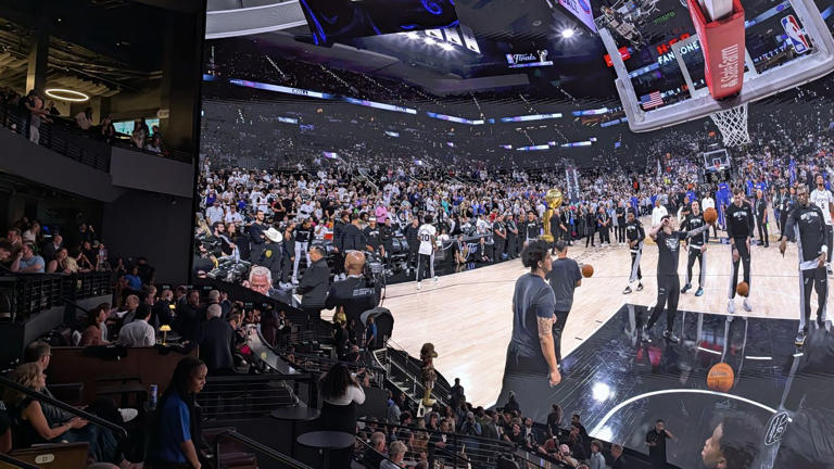 What it's like to watch an NBA game on Cosm's dome