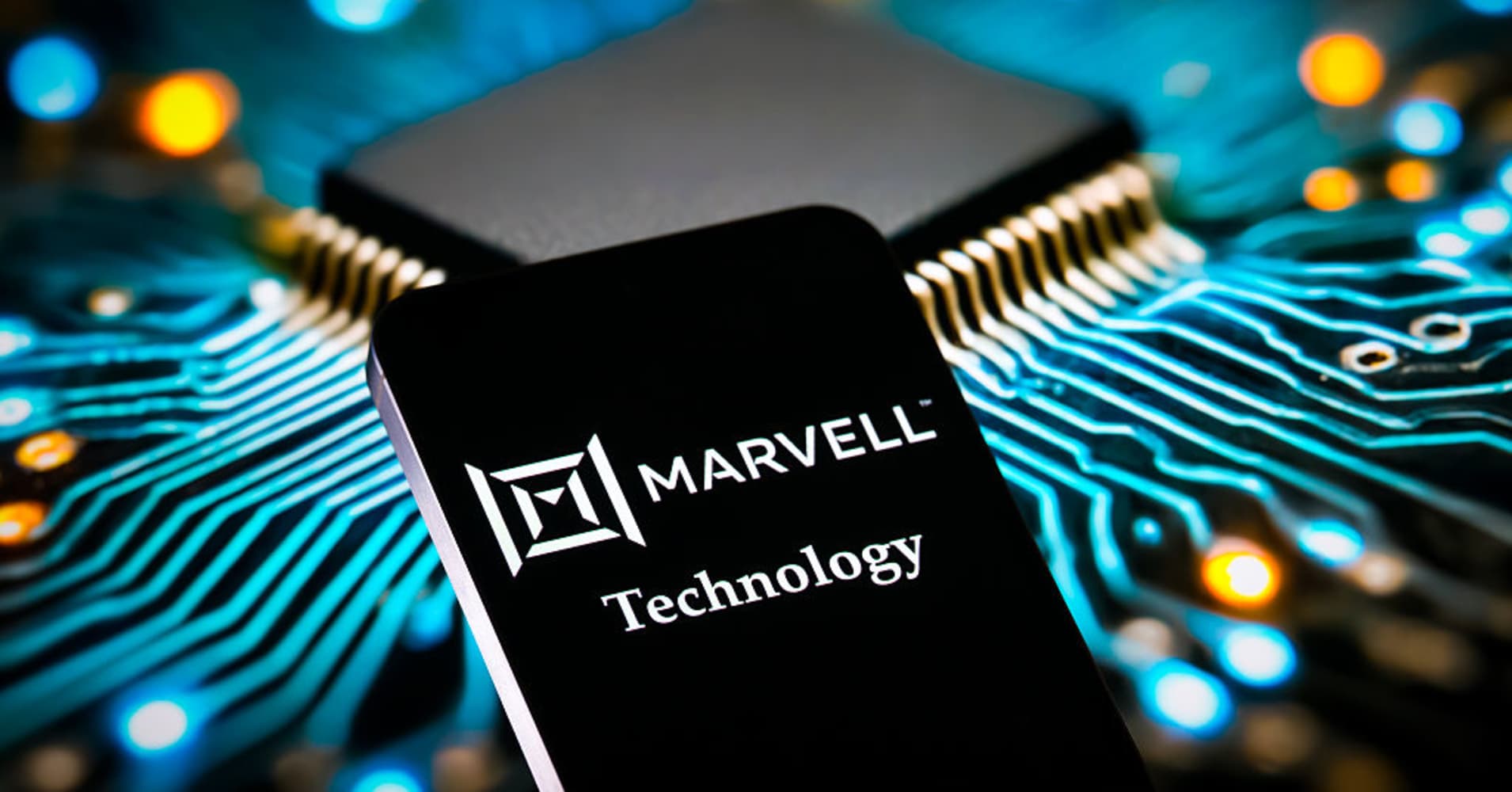 Marvell Tech Shares Surge 10% After S&P 500 Inclusion