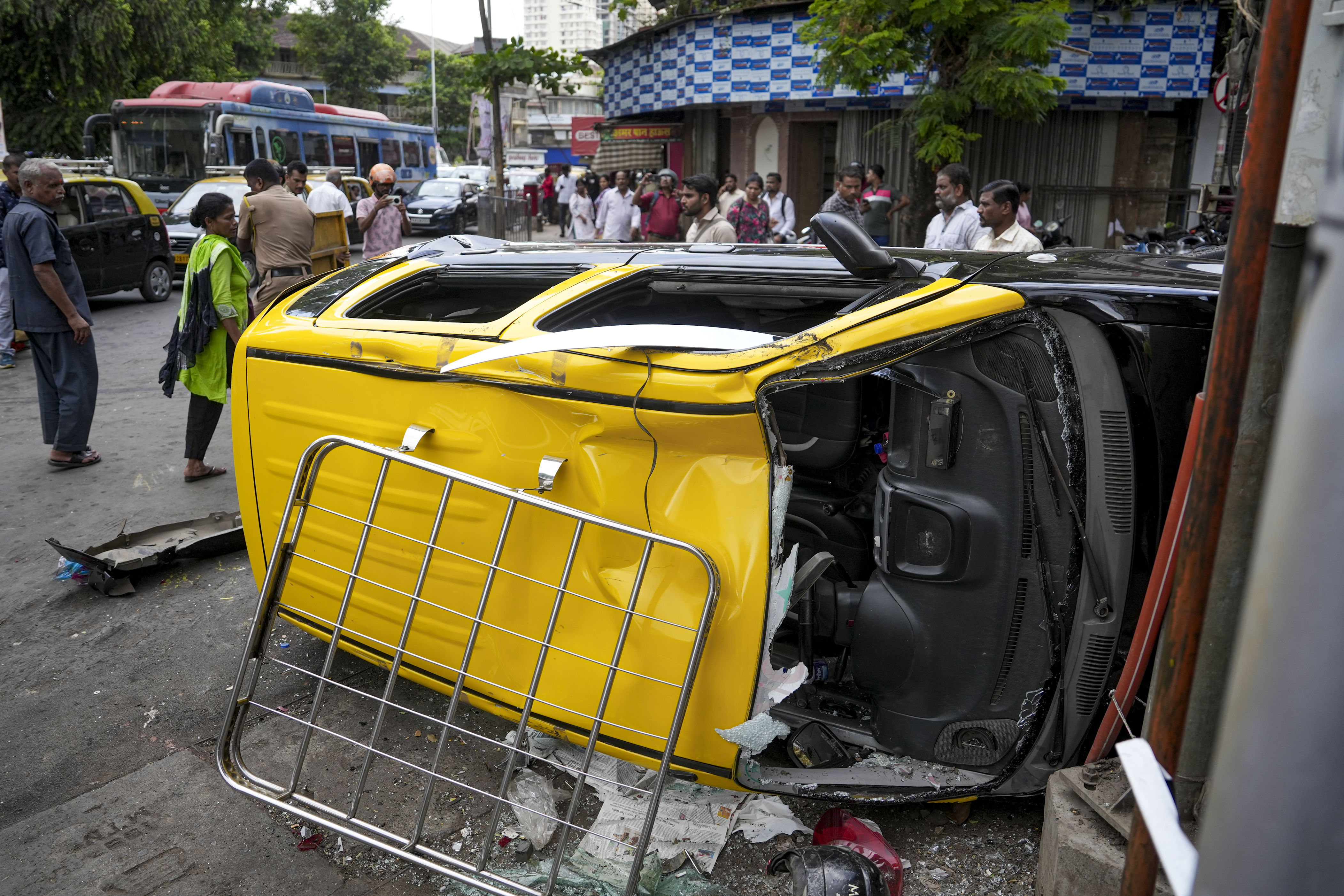 One killed, three injured as BEST bus crashes into multiple vehicles in ...
