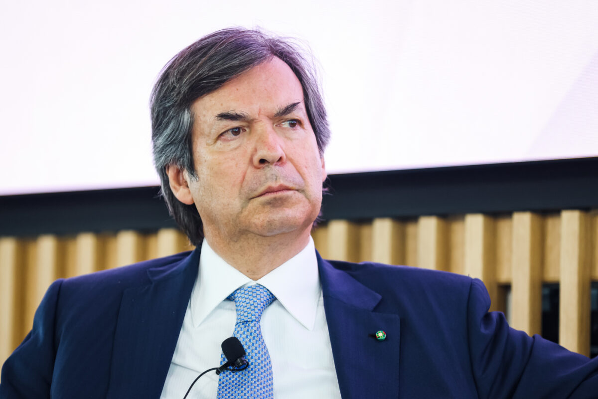 mps-intesa-risponde-a-bpm-e-lancia-l-opas-offerta-da-30-6-miliardi-e