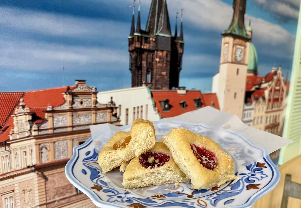 Here's a classic kolache bakery in Arlington minutes from the Czechs ...