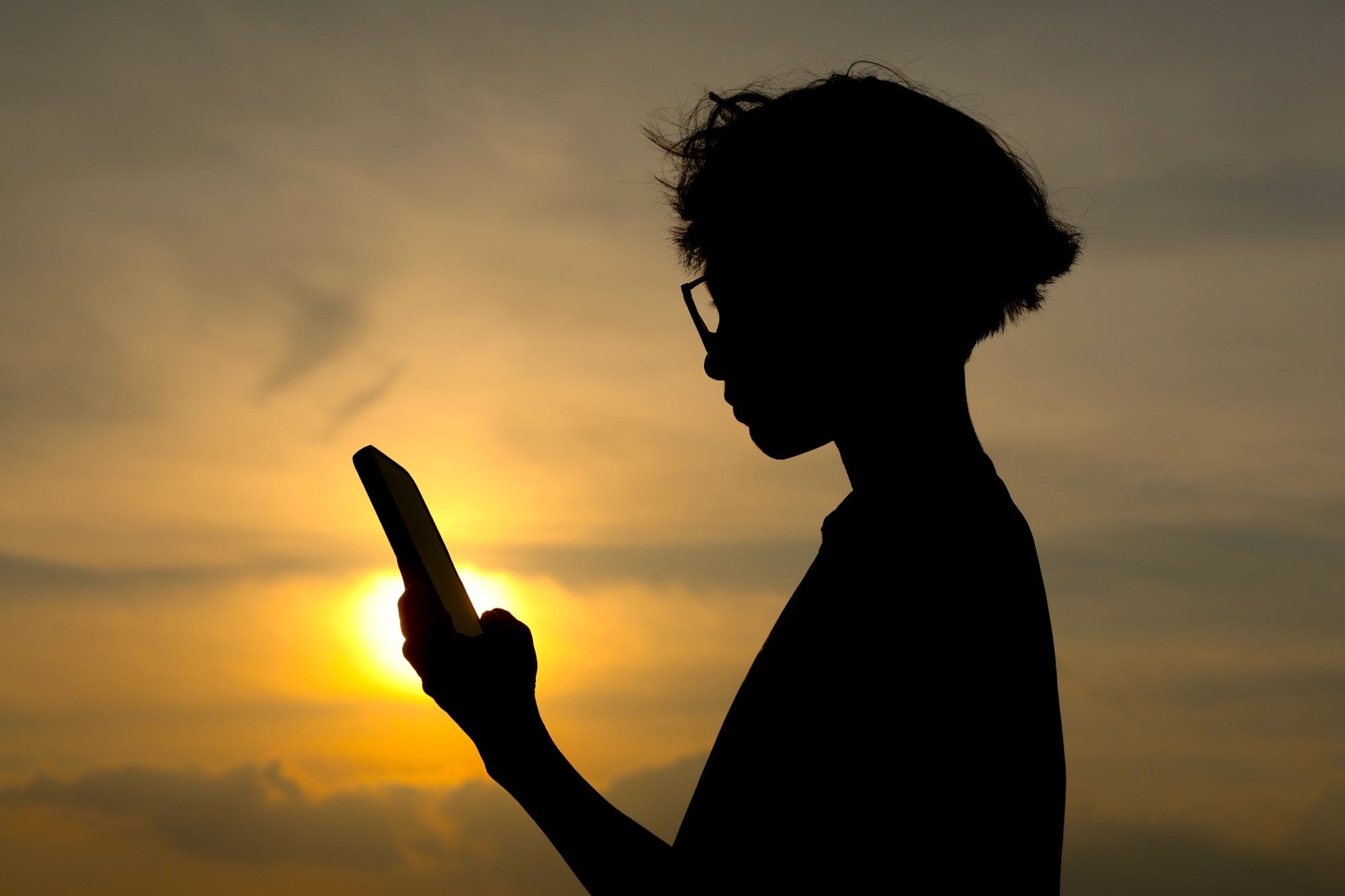 UK’s Starmer gives Apple, Google 3 months to stop children sending nude