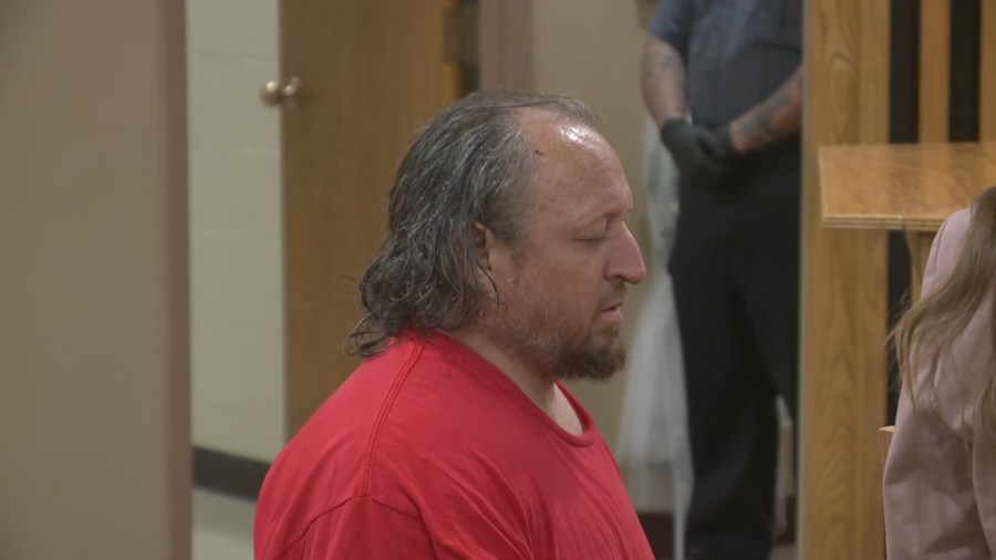 Mentor man pleads guilty to assaulting bicyclists before police standoff