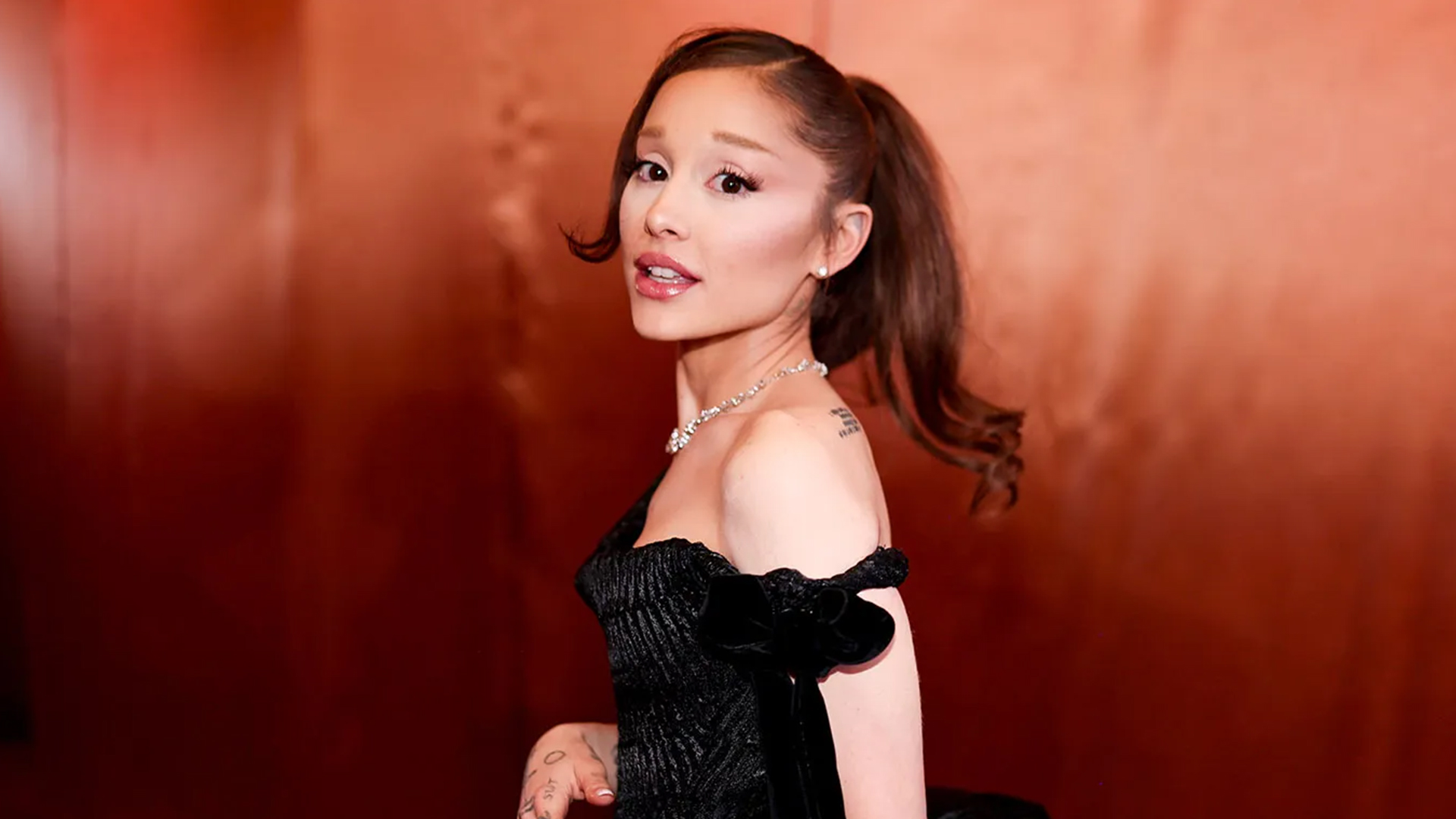 ariana-grande-s-outfits-from-the-opening-night-of-the-eternal-sunshine-tour