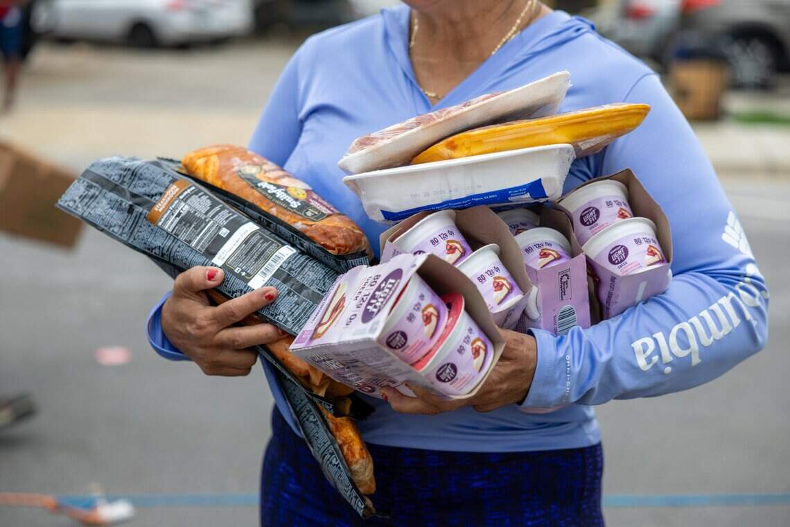 'It's overwhelming': Rising food insecurity strains South Florida food ...