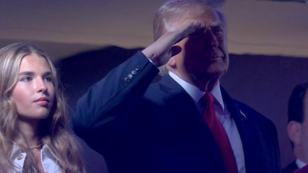 Video: President Trump booed loudly at Game 3 tonight
