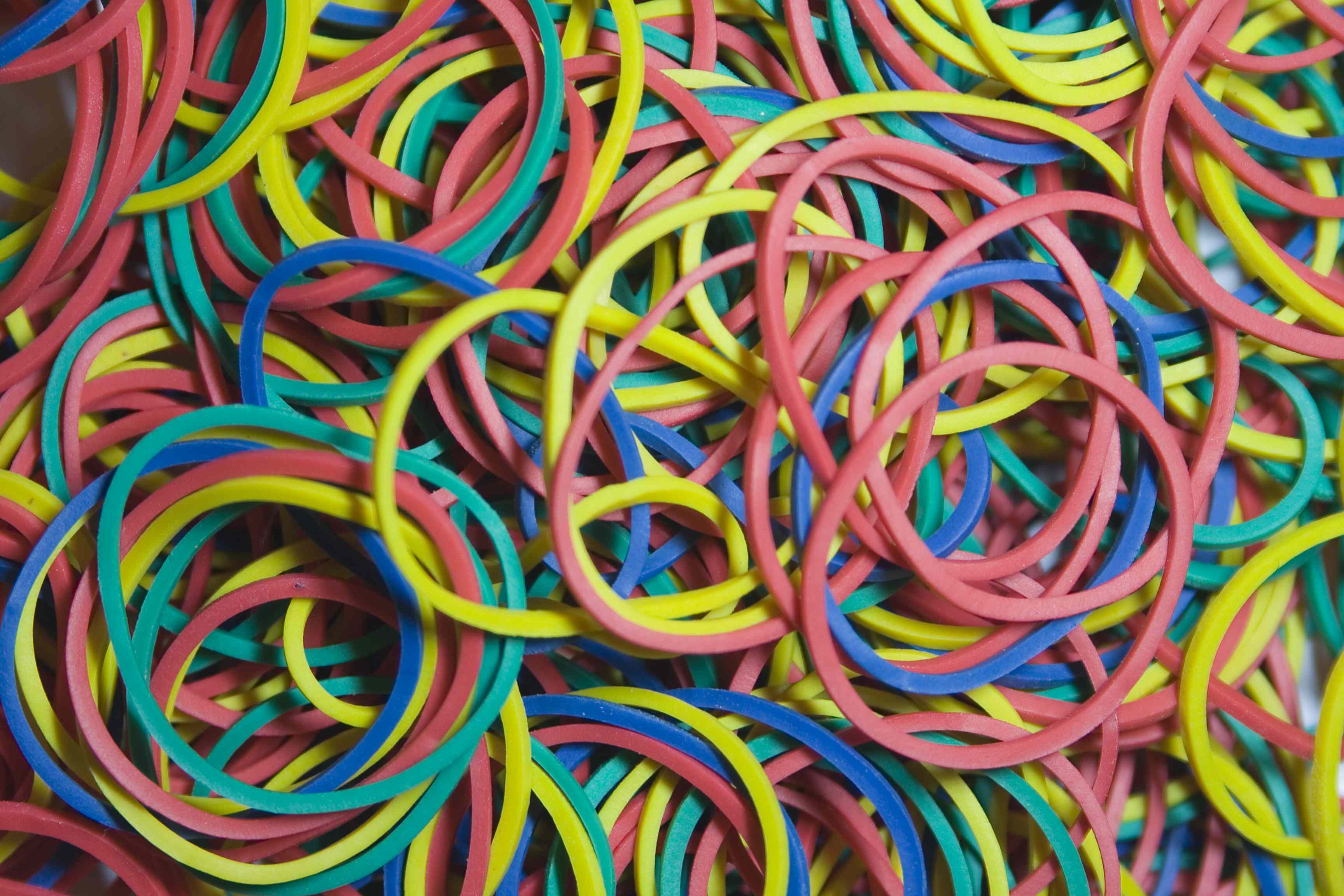 15 genius rubber band uses every homeowner should know