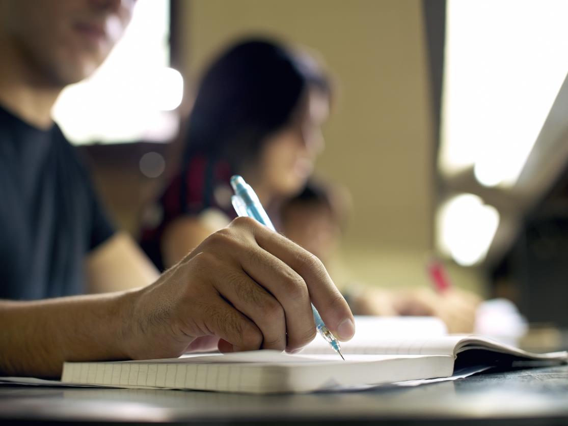 Projet de loi 8 : des organisations autochtones dénoncent un recul éducatif