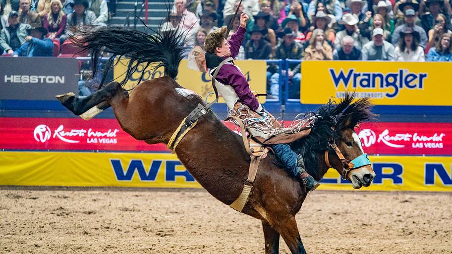 Cooper Cooke delivers historic ride at Dutton Ranch Darby Xtreme Bareback