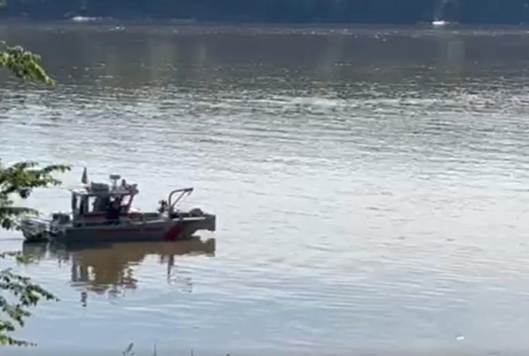 Missing kayaker identified after body found in Ohio River