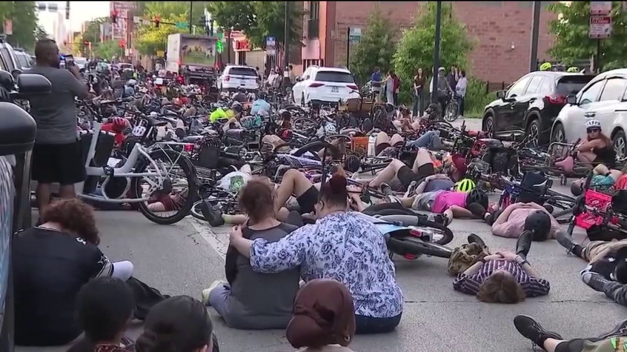 Memorial ride and die-in honor Chicago bike safety advocate Riley O’Neil