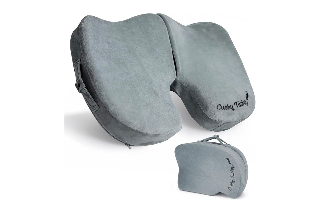 Amazon Cushy Tushy Premium Foldable Travel Seat Cushion