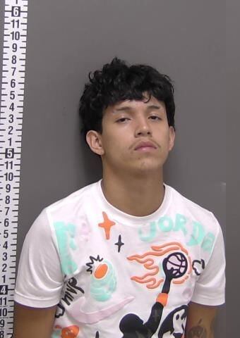 3 arrested after pursuit in West Fargo