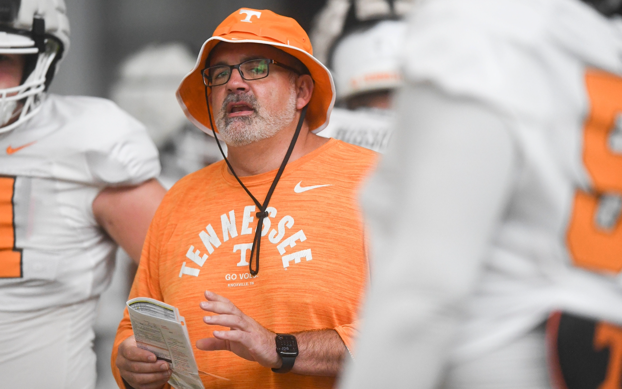 Elite offensive tackle drops strong comments about Tennessee Vols ...