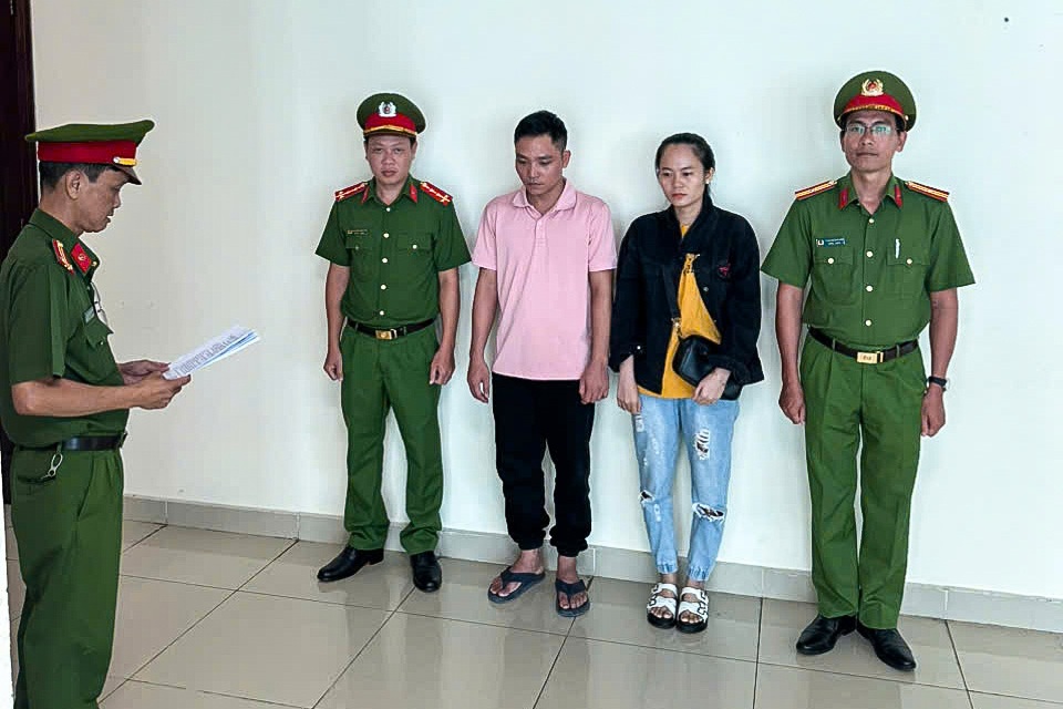 Công an Cần Thơ khởi tố, bắt tạm giam đối tượng sản xuất, buôn bán phân bón giả