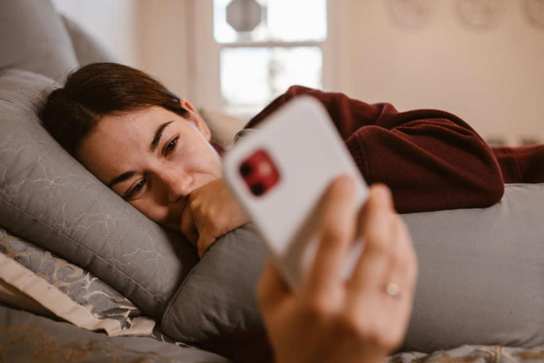 More content, less knowledge: The hidden cost of endless scrolling