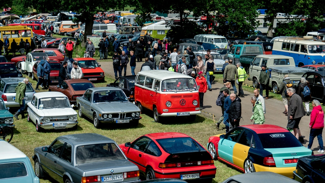 13 classic car features lost to modern design