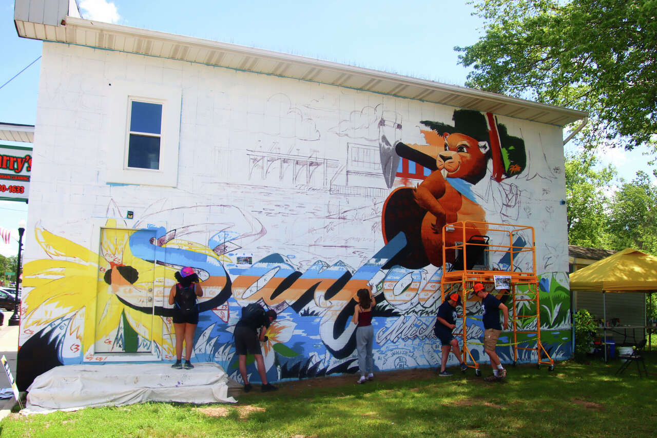 Sanford mural celebrates flood recovery, lake’s return
