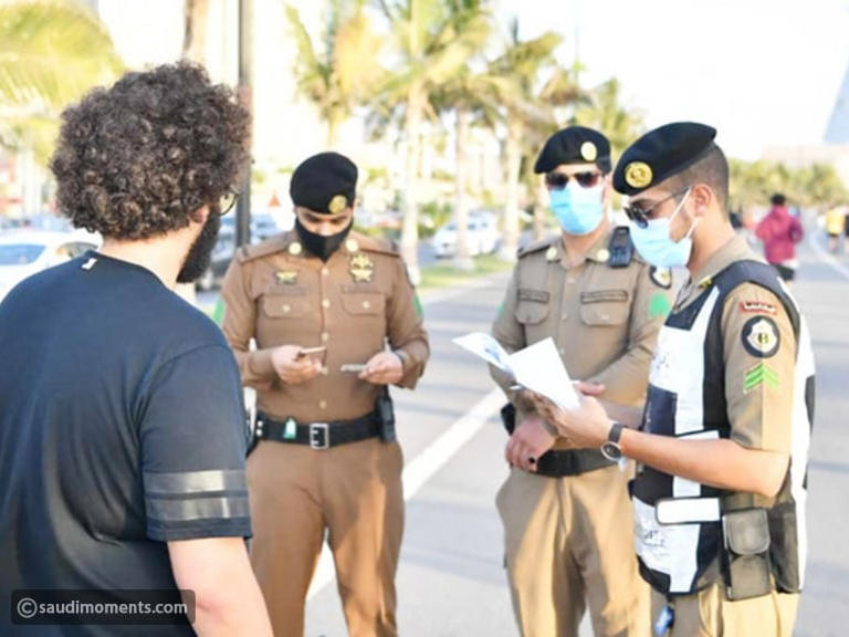 Saudi Deports 8k Expats in 1 Week Over Visa and Job Breaches