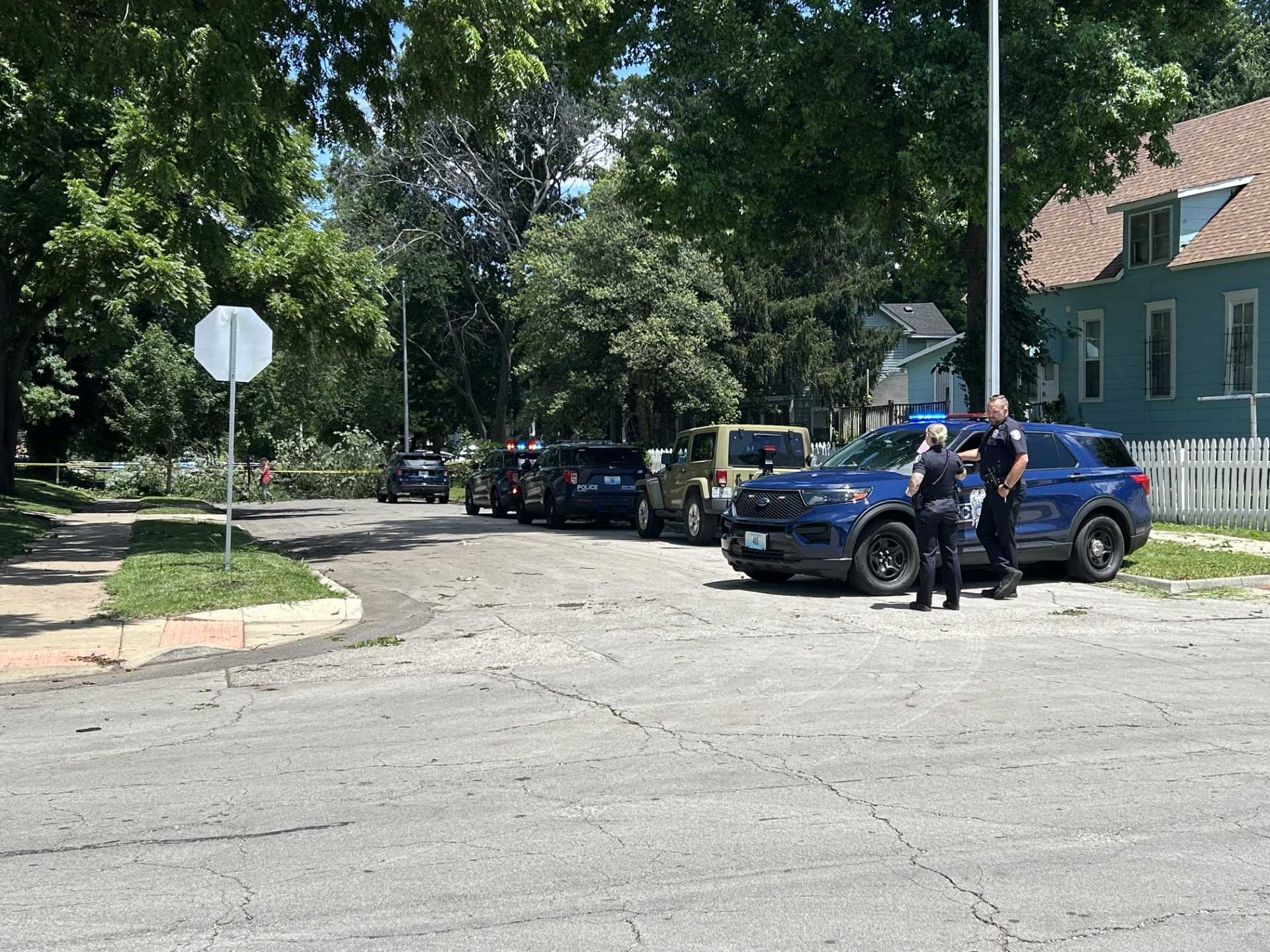 Man dead, juvenile taken into custody in shooting, KCPD says