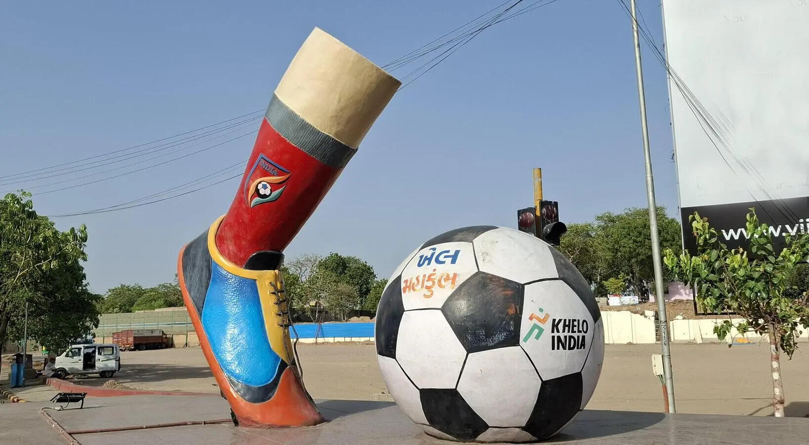 Highest footfall at Kankaria 'football' ground from garba, rallies