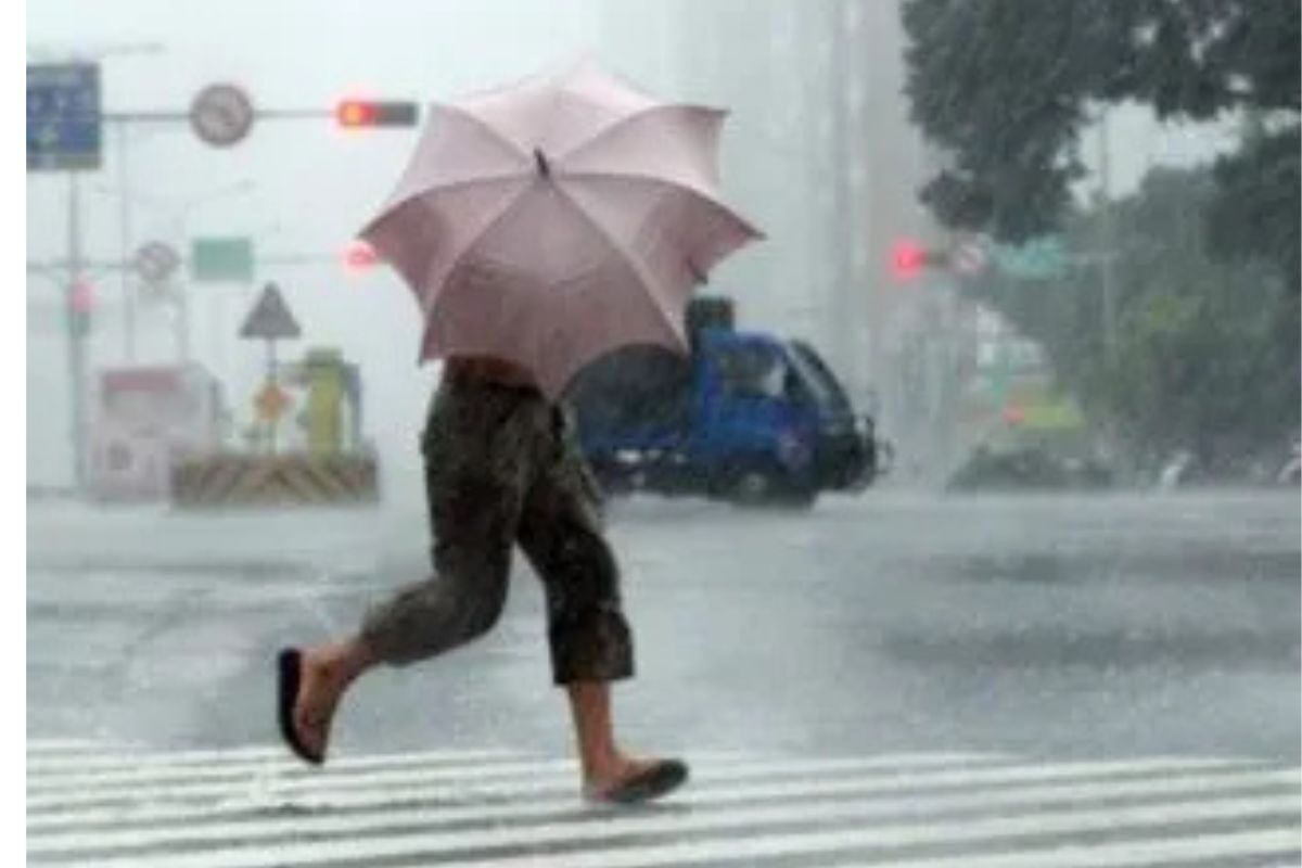 Weather: Isolated showers and shifting winds expected in this province