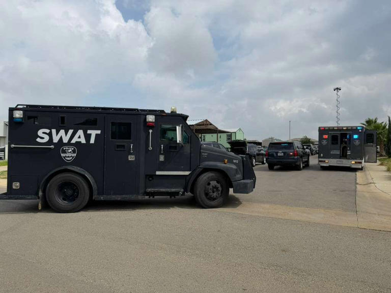 Robbery suspect in custody after barricade situation