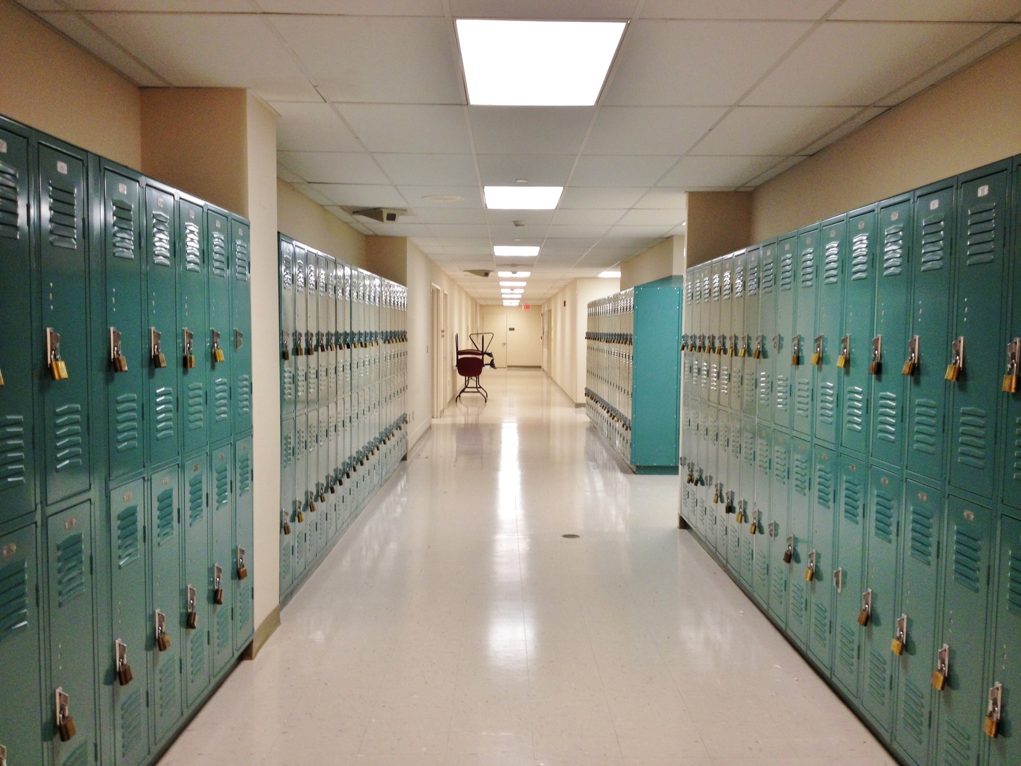 25 high school traditions from the ’80s that have completely disappeared