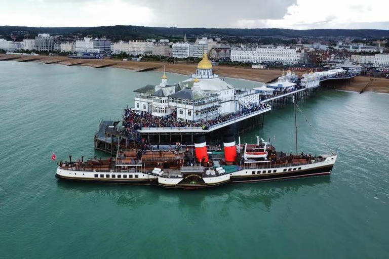 Eastbourne looking back: Historic paddle steamer PS Waverley’s visit to ...