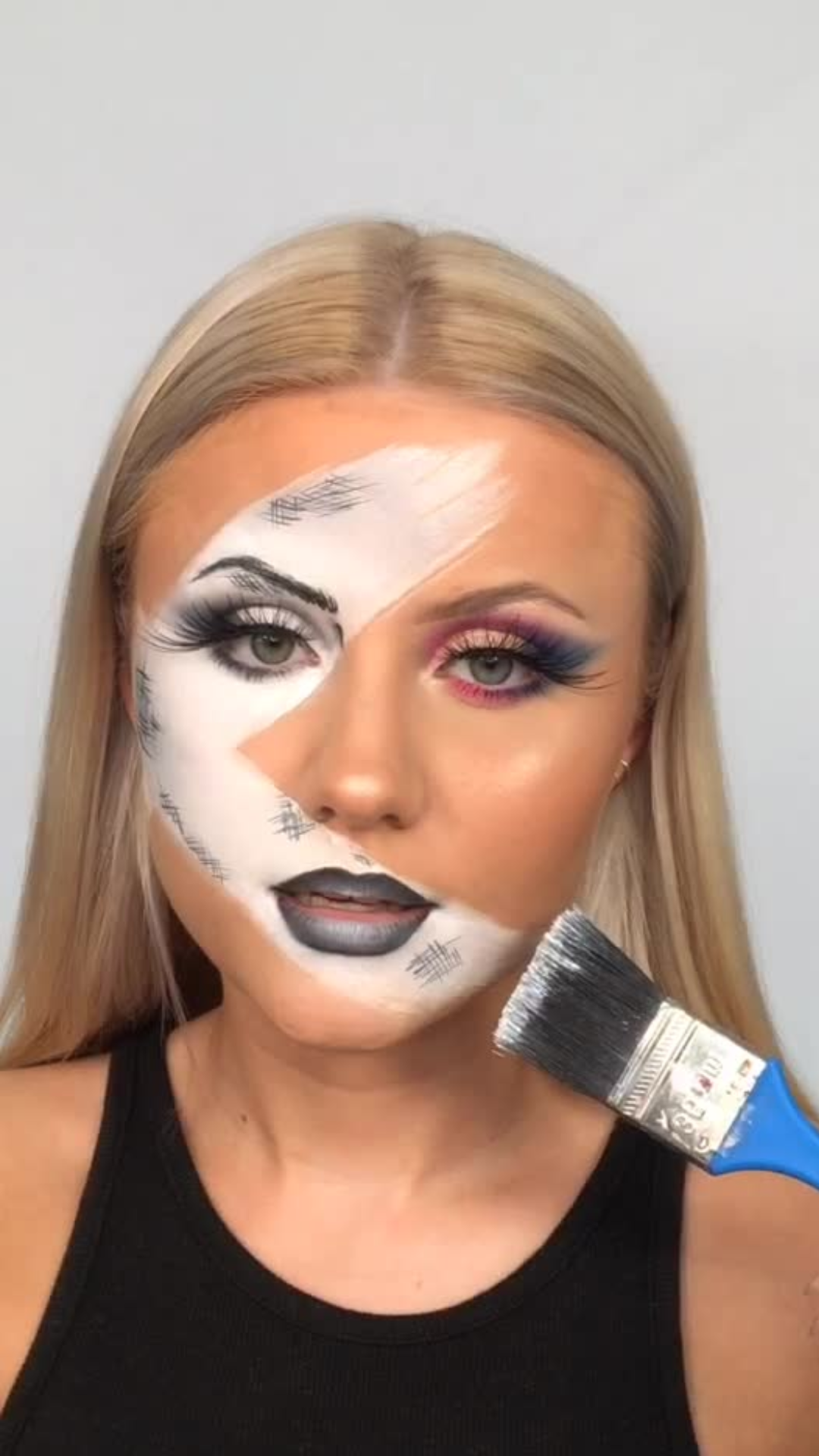 Stunning Painting Reveal Colors and Creativity in Action