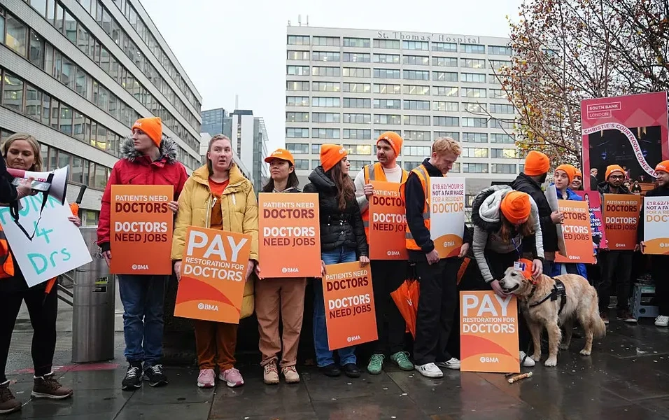 BMA halts NHS strike after Labour’s improved pay offer