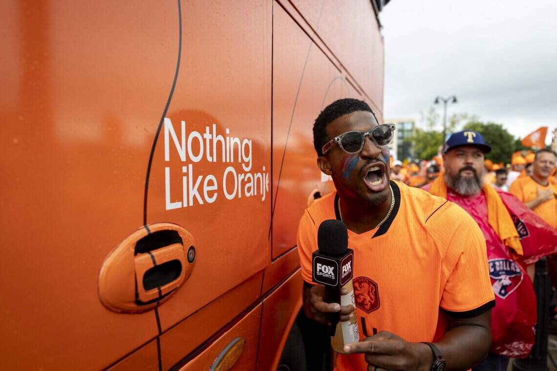 Netherlands soccer fans bring sea of orange to Dallas Stadium during ...
