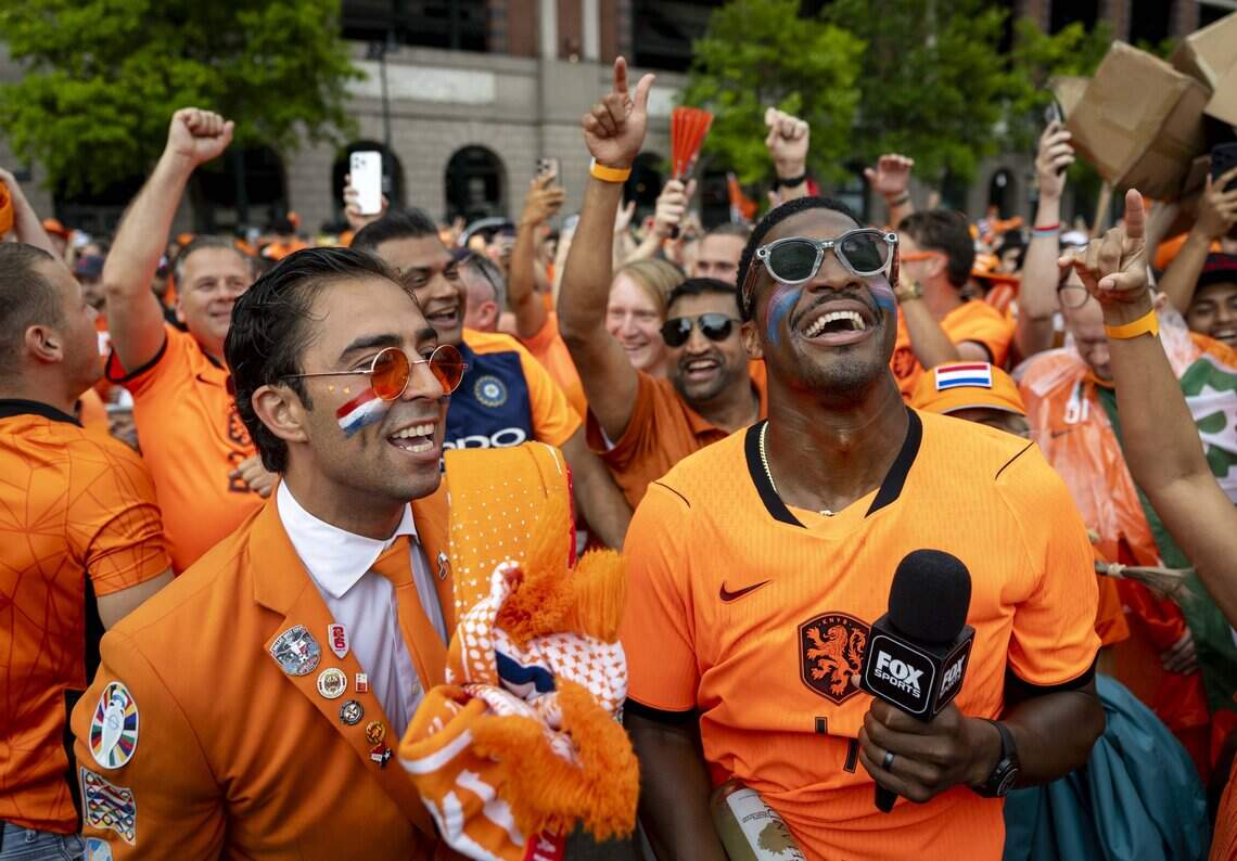 Netherlands soccer fans bring sea of orange to Dallas Stadium during ...