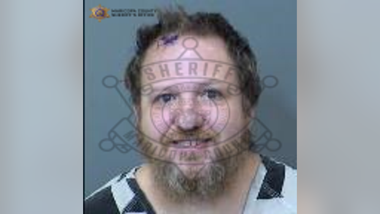 Man accused of threatening Mesa neighbor with bow and arrow