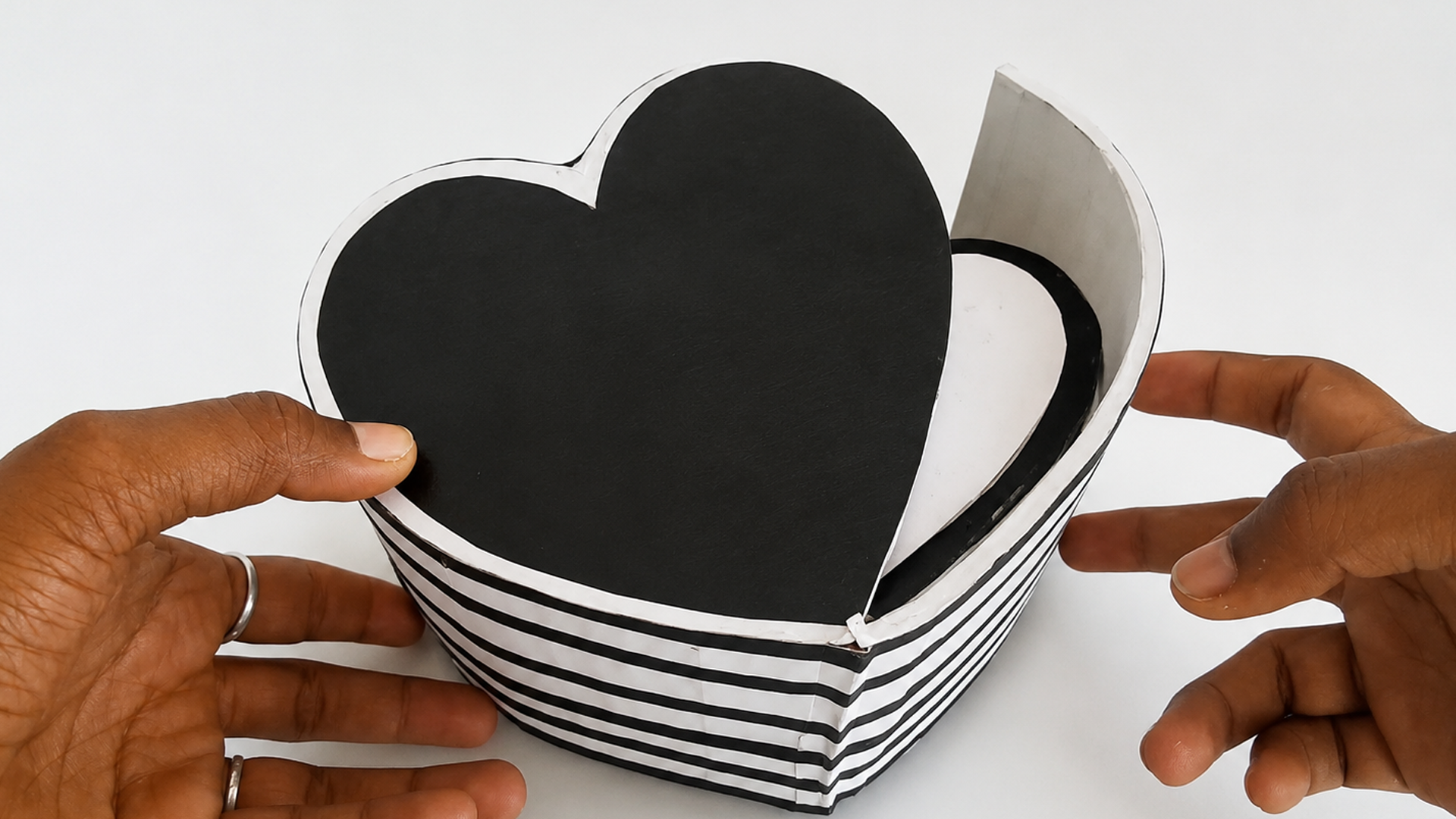 Stunning jewelry box from recycled materials