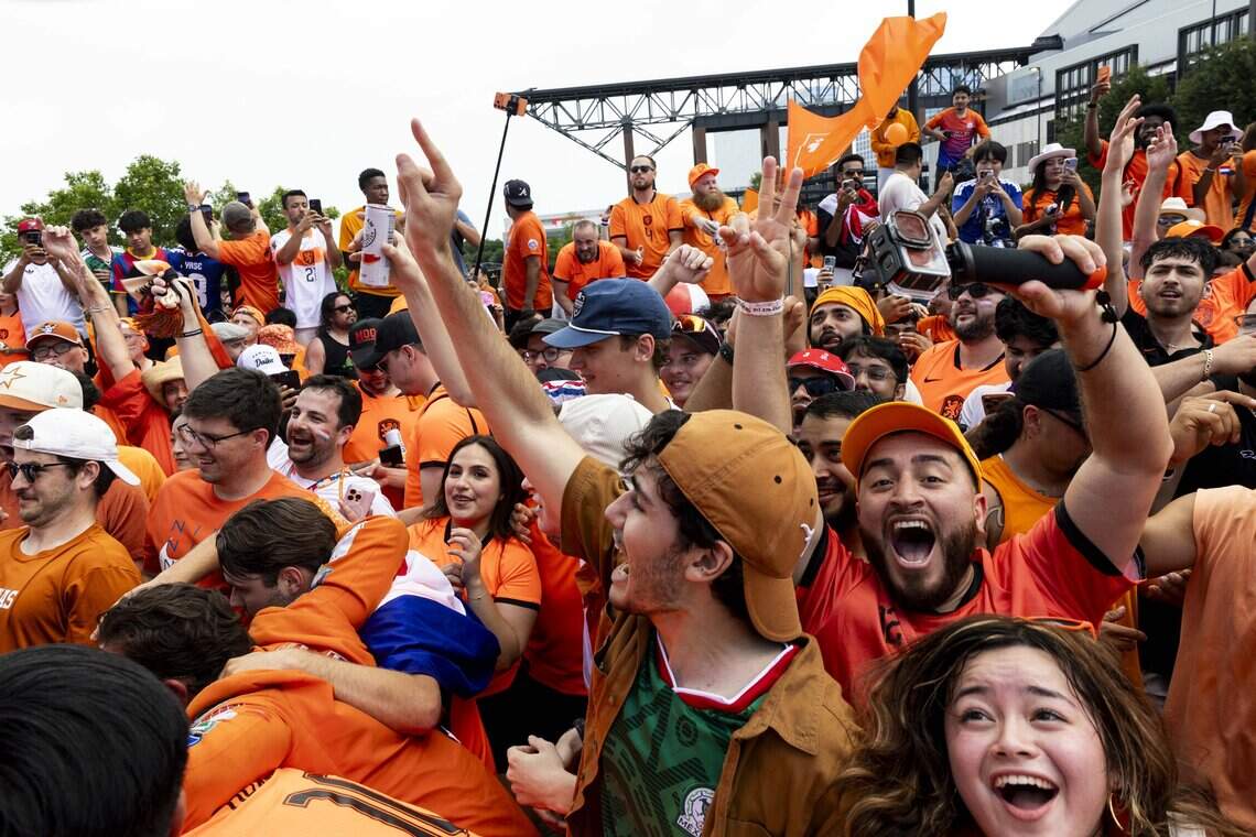 Netherlands soccer fans bring sea of orange to Dallas Stadium during ...