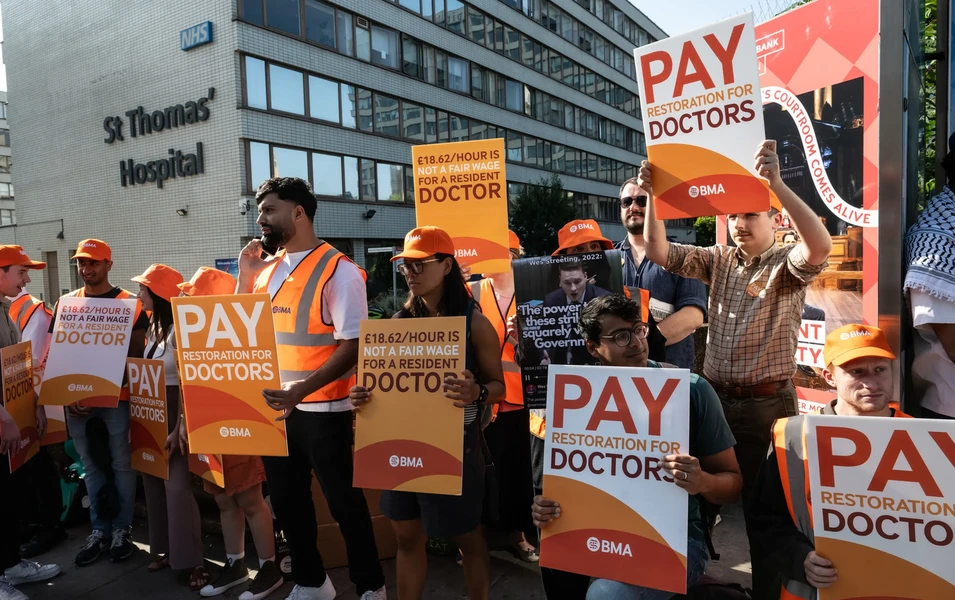 BMA halts strike after government offers new pay deal