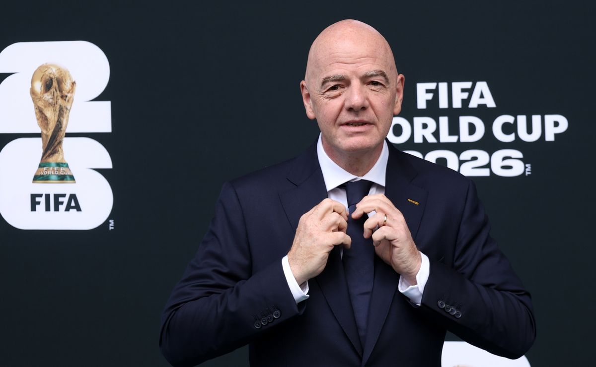 La decisión de FIFA tras las quejas por no poder preguntar en español ...
