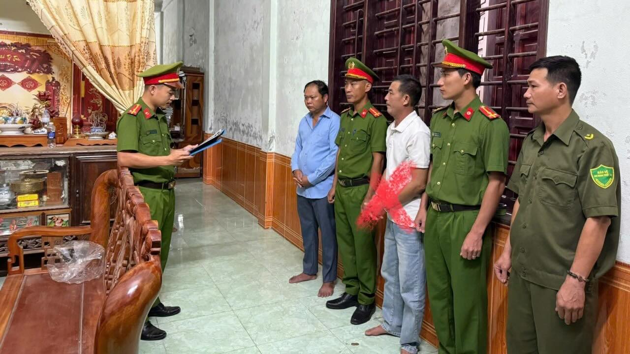 Khởi tố đối tượng cất giấu 13 viên ma túy hồng phiến